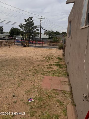 2100 Skyway Drive, Las Cruces, NM 88001
