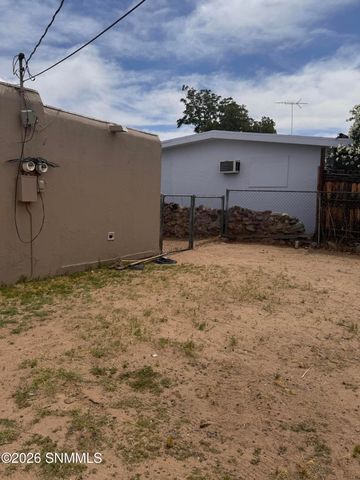 2100 Skyway Drive, Las Cruces, NM 88001