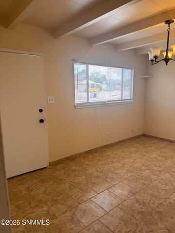 2100 Skyway Drive, Las Cruces, NM 88001