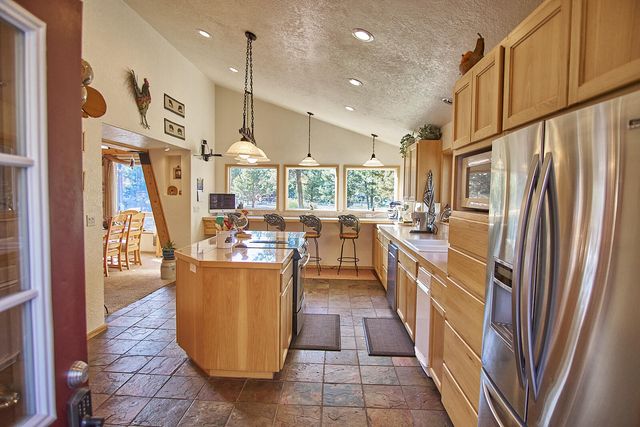 17277 Willow Court, Bend, OR 97707