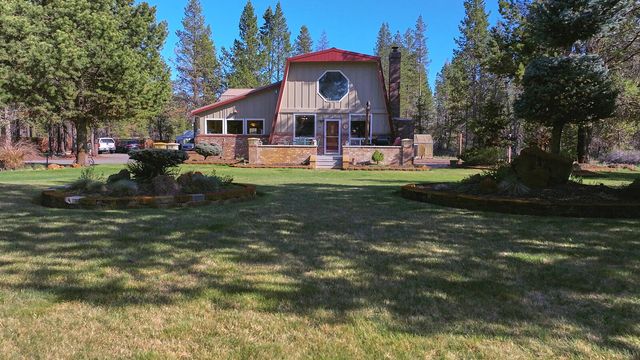 17277 Willow Court, Bend, OR 97707