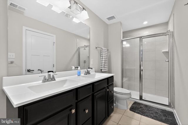 7 UNION WAY, Sicklerville, NJ 08081