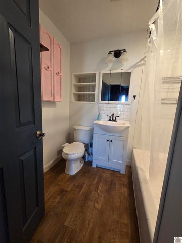 6421 Benton Road, Paducah, KY 42003