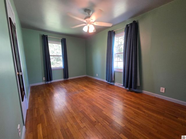 6421 Benton Road, Paducah, KY 42003