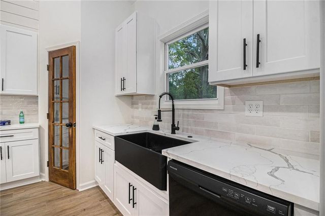 93 Arnco 2nd Street, Newnan, GA 30263