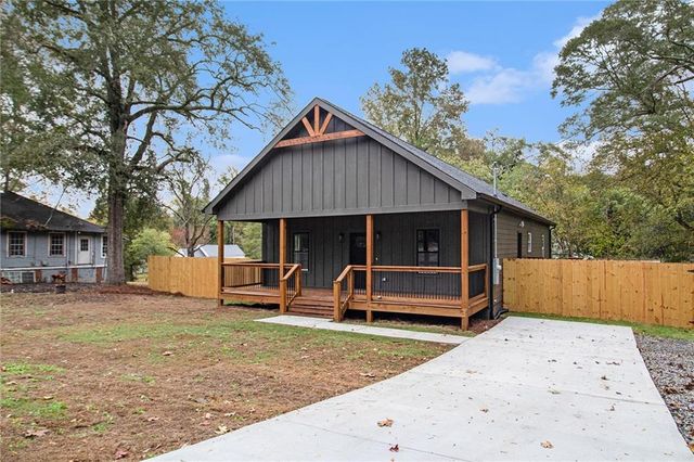 93 Arnco 2nd Street, Newnan, GA 30263