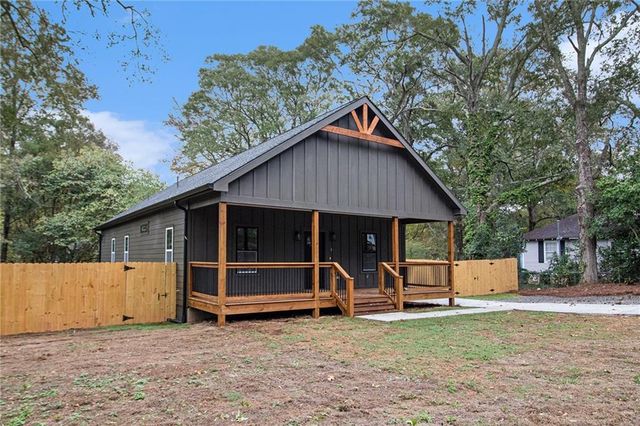 93 Arnco 2nd Street, Newnan, GA 30263