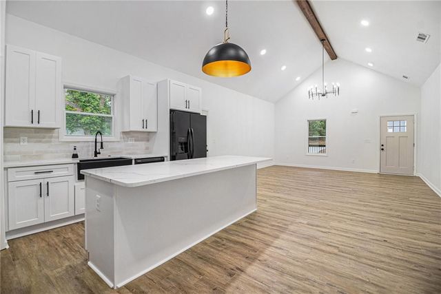 93 Arnco 2nd Street, Newnan, GA 30263