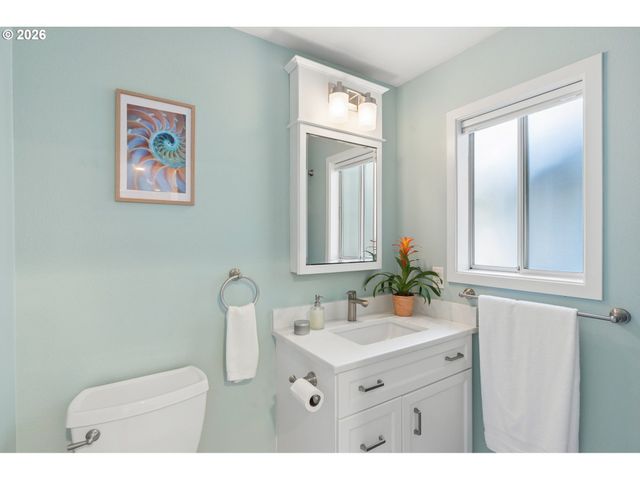 17295 HANNEMAN Ct, Gladstone, OR 97027