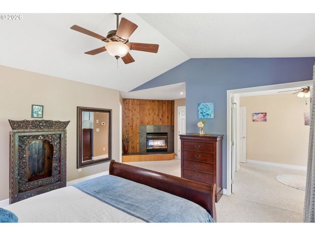 17295 HANNEMAN Ct, Gladstone, OR 97027