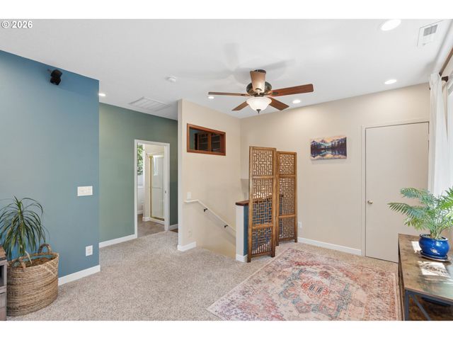 17295 HANNEMAN Ct, Gladstone, OR 97027