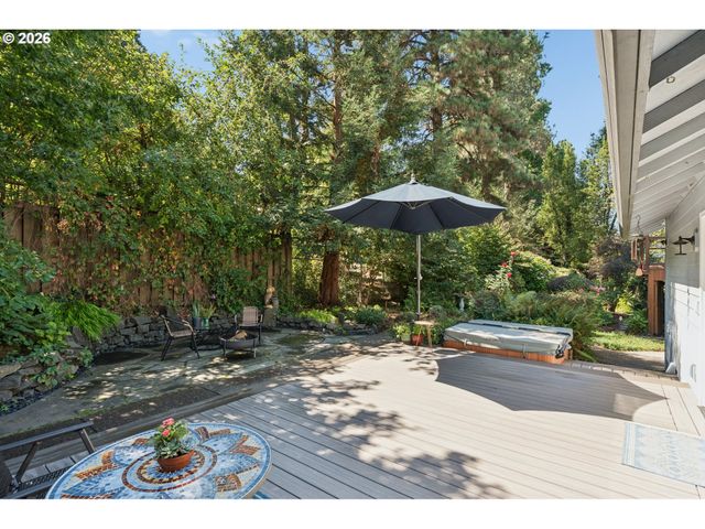 17295 HANNEMAN Ct, Gladstone, OR 97027