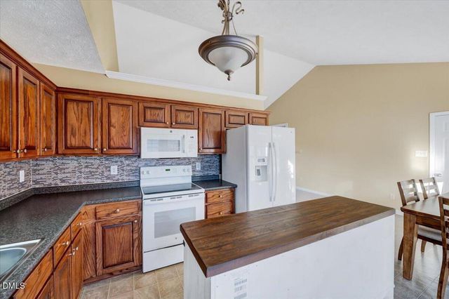 94 Buckboard Lane, Autryville, NC 28318