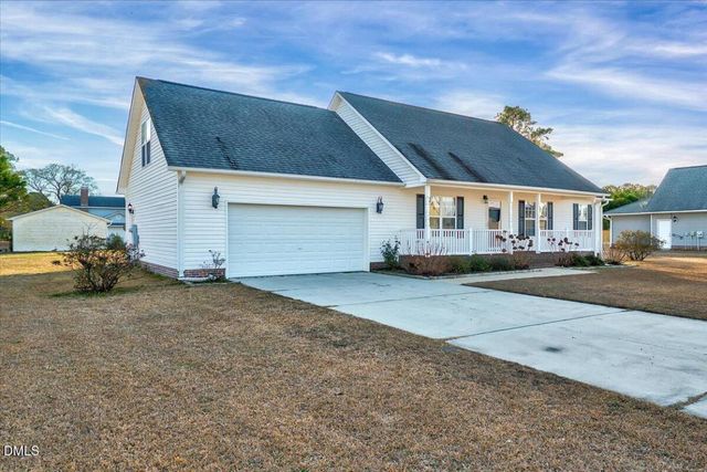 94 Buckboard Lane, Autryville, NC 28318