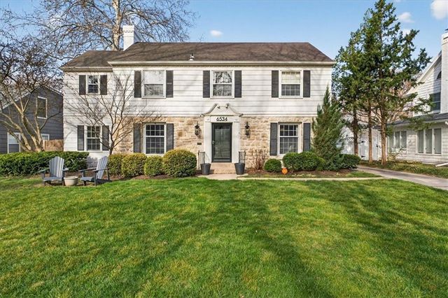 6534 Summit Street, Kansas City, MO 64113