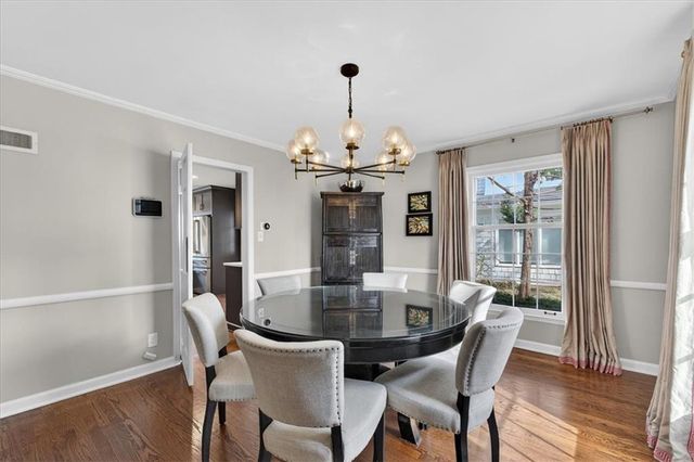 6534 Summit Street, Kansas City, MO 64113