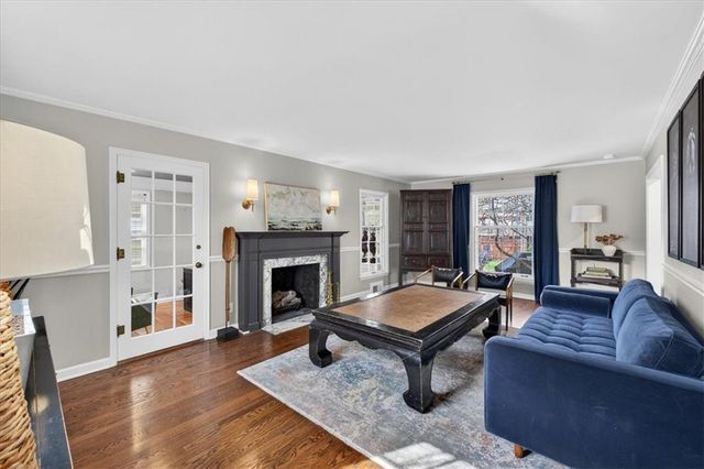 6534 Summit Street, Kansas City, MO 64113