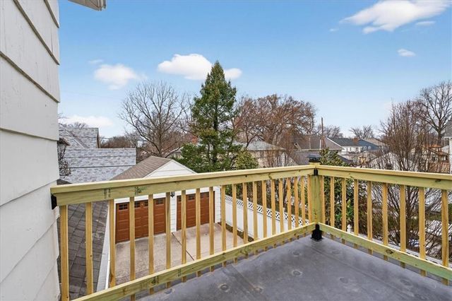 6534 Summit Street, Kansas City, MO 64113