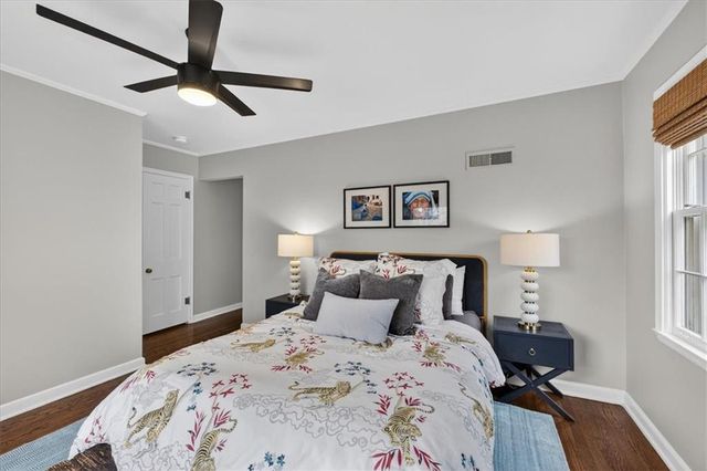 6534 Summit Street, Kansas City, MO 64113