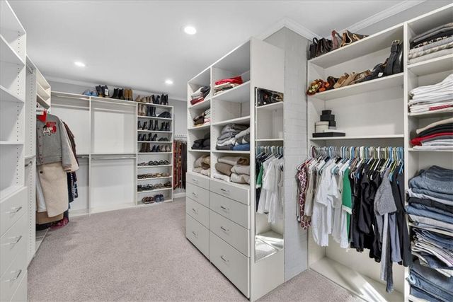 6534 Summit Street, Kansas City, MO 64113