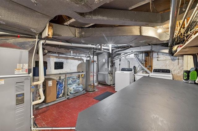 6534 Summit Street, Kansas City, MO 64113