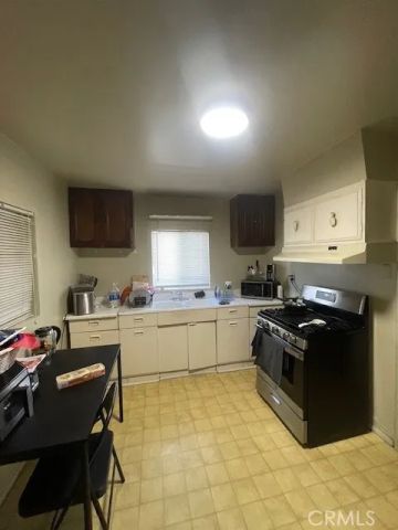 1319 Hollister Street, San Fernando, CA 91340