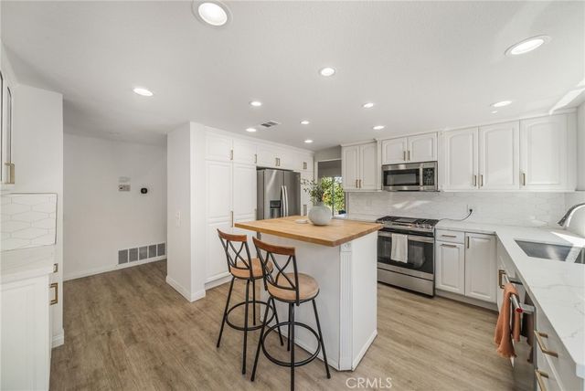 22112 Comanche, Lake Forest, CA 92630