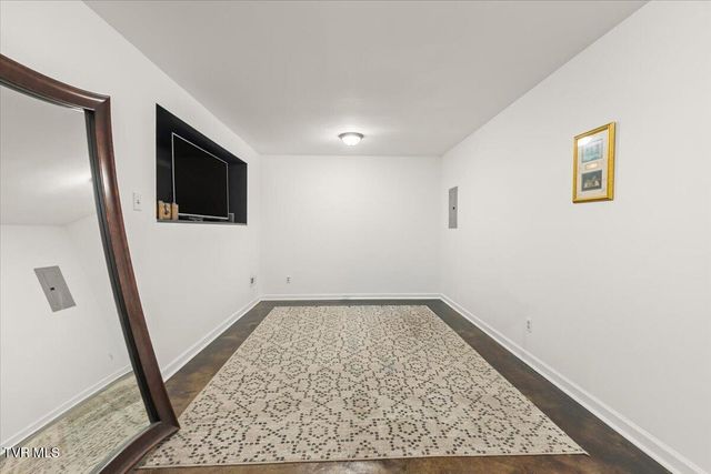2501 East Lakeview Drive 3, Johnson City, TN 37601