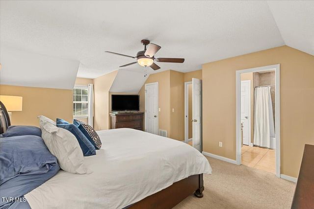 2501 East Lakeview Drive 3, Johnson City, TN 37601