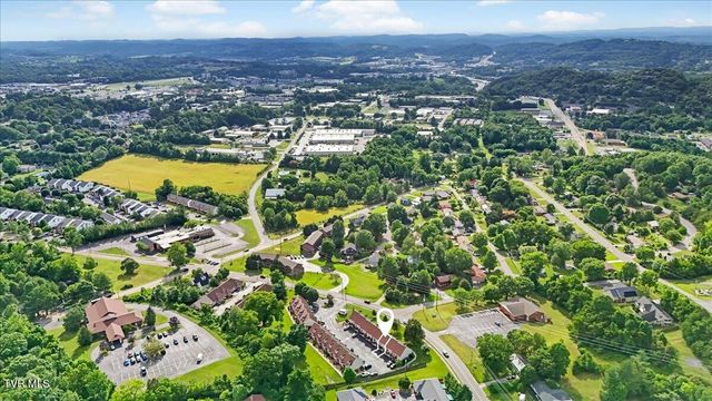 2501 East Lakeview Drive 3, Johnson City, TN 37601