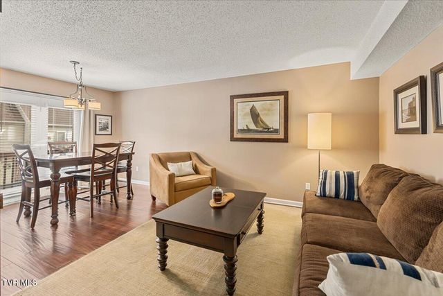 2501 East Lakeview Drive 3, Johnson City, TN 37601
