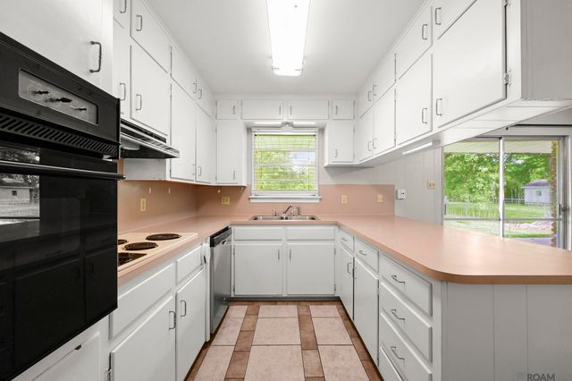 10212 Oliphant Rd, Baton Rouge, LA 70809