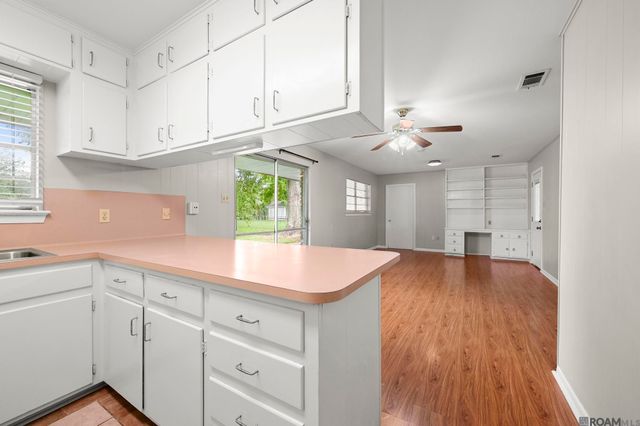 10212 Oliphant Rd, Baton Rouge, LA 70809