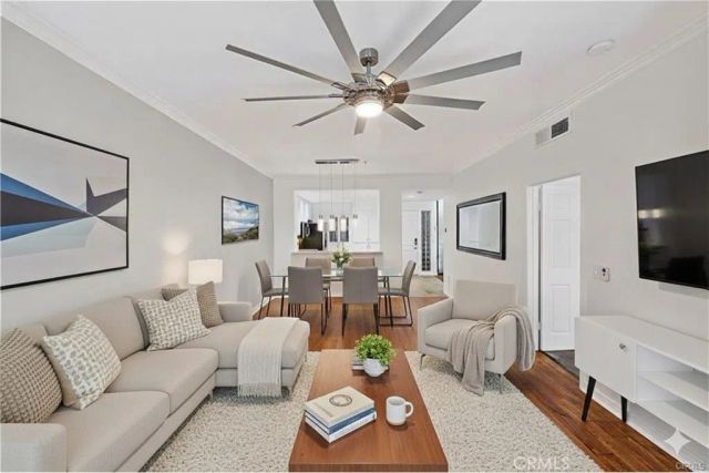 2243 Martin 107, Irvine, CA 92612