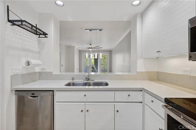 2243 Martin 107, Irvine, CA 92612