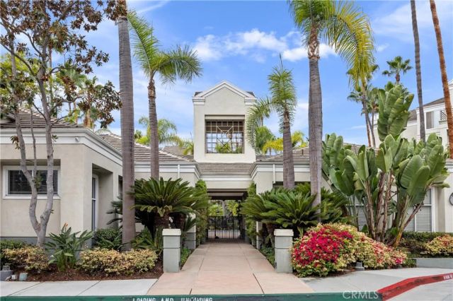 2243 Martin 107, Irvine, CA 92612