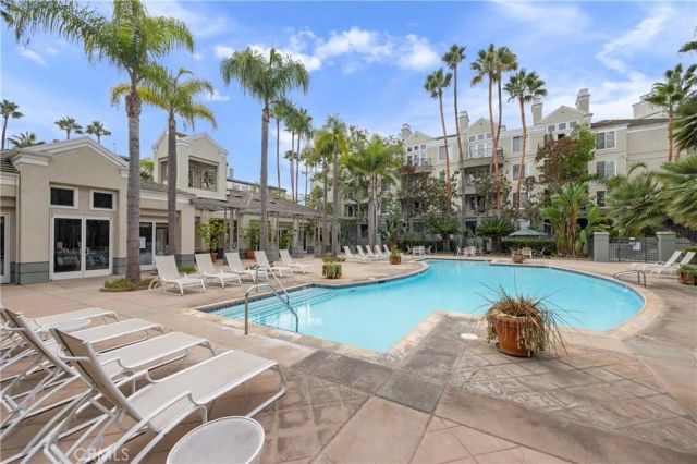 2243 Martin 107, Irvine, CA 92612