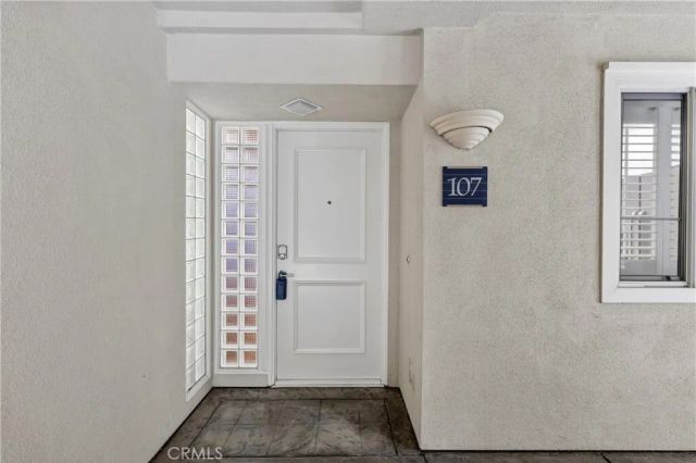 2243 Martin 107, Irvine, CA 92612