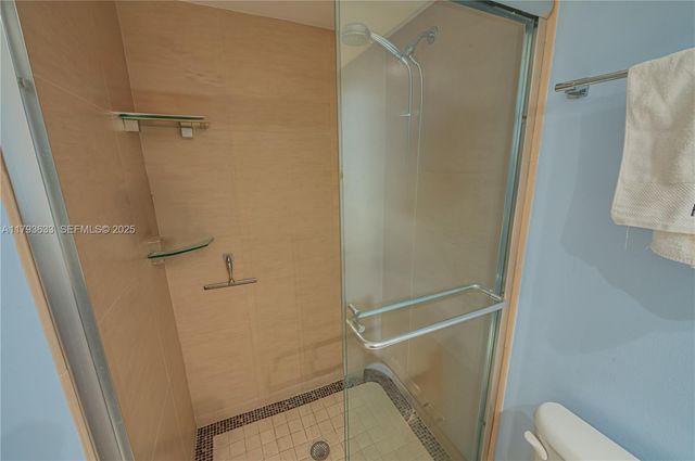301 174th Street 401, Sunny Isles Beach, FL 33160