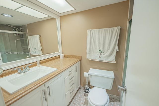 301 174th Street 401, Sunny Isles Beach, FL 33160