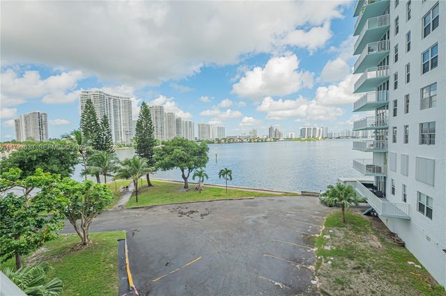 301 174th Street 401, Sunny Isles Beach, FL 33160