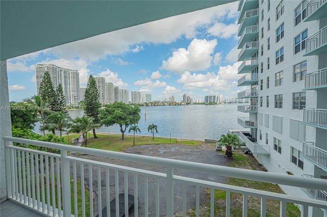 301 174th Street 401, Sunny Isles Beach, FL 33160