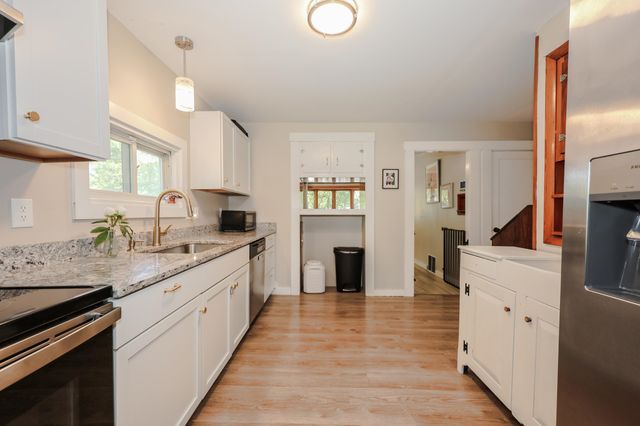 24 Gorham Street, Manchester, NH 03102