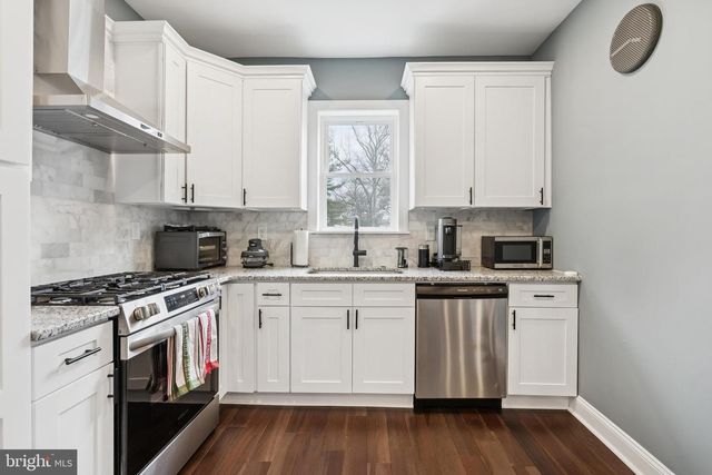 28 W HADDON AVE, Oaklyn, NJ 08107