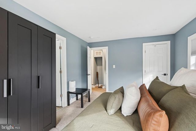 28 W HADDON AVE, Oaklyn, NJ 08107