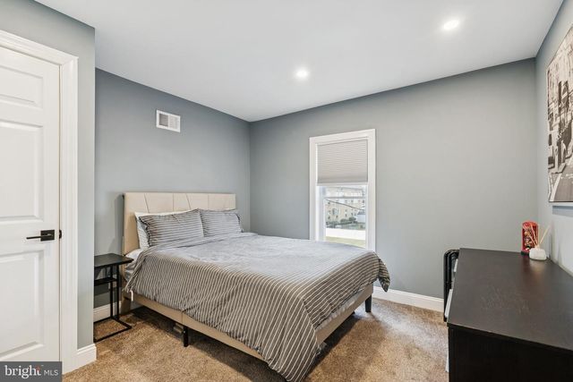 28 W HADDON AVE, Oaklyn, NJ 08107