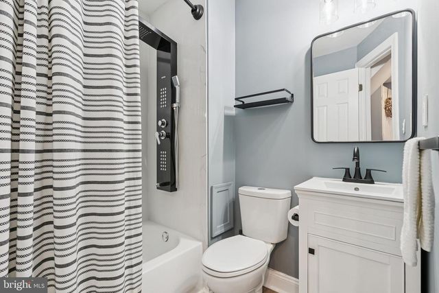 28 W HADDON AVE, Oaklyn, NJ 08107