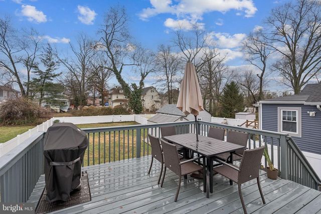 28 W HADDON AVE, Oaklyn, NJ 08107