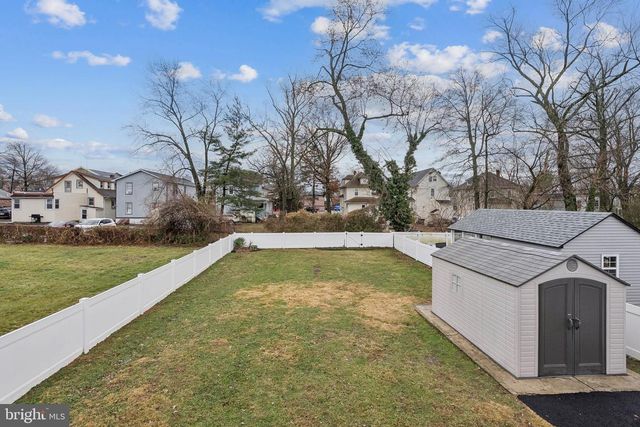 28 W HADDON AVE, Oaklyn, NJ 08107