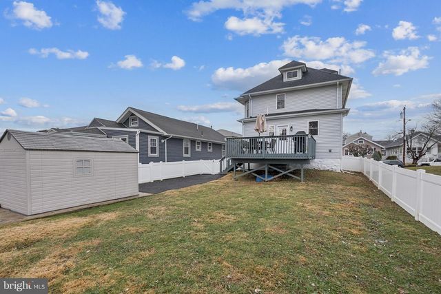 28 W HADDON AVE, Oaklyn, NJ 08107